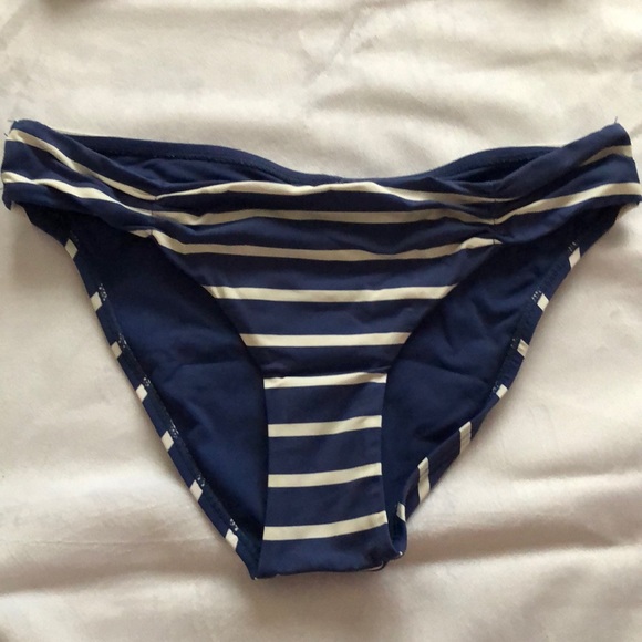 Bikini set - Picture 2 of 4